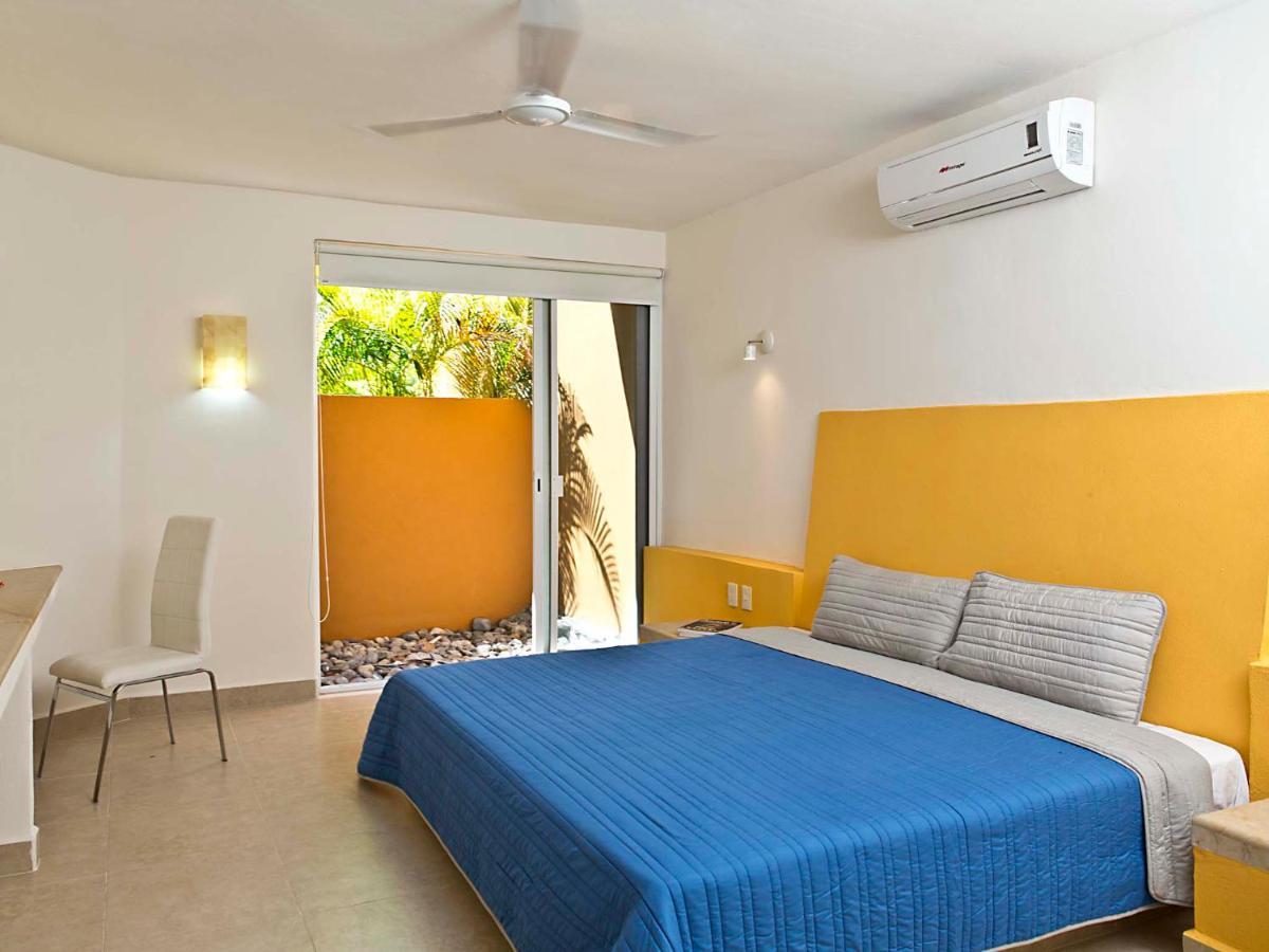 Hotel Ixzi Plus Істапа Екстер'єр фото
